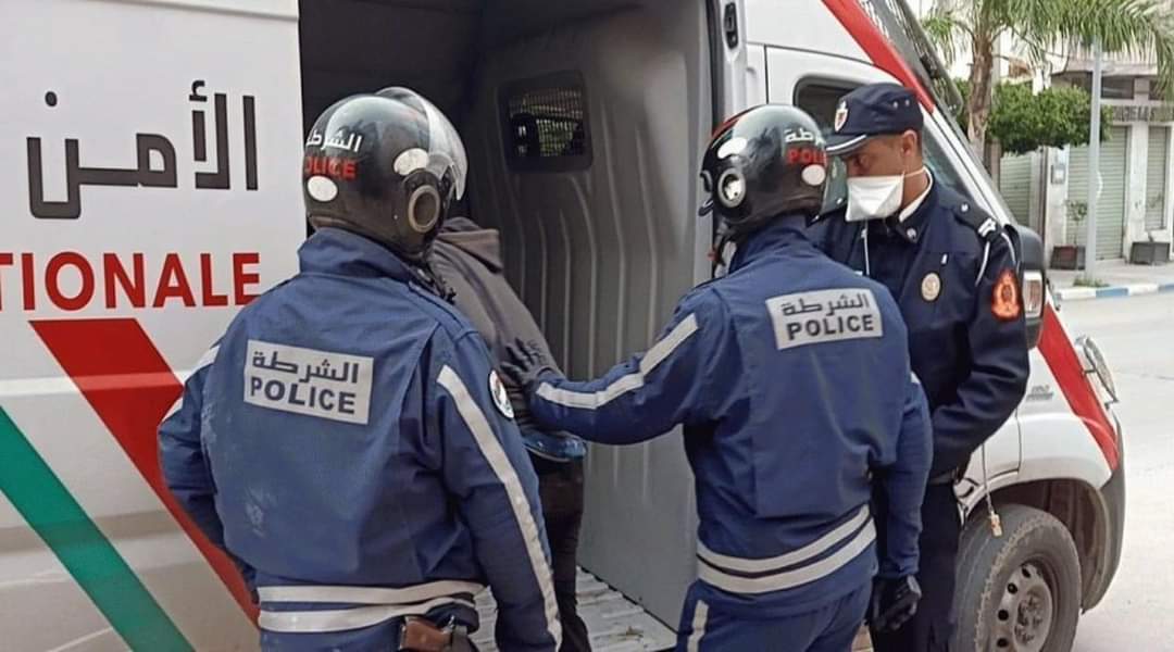 إحالة ثلاثة موظفي شرطة يعملون بمصلحة تدبير حضيرة السيارات بولاية أمن فاس على النيابة العامة الهجرة برلماني يجر موظفين إلى السجن