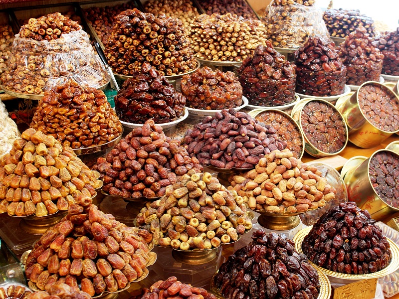“المجهول درة التمور” إصدار علمي يوثق للتمر المغربي بمشاركة 7 دول في تأليفه