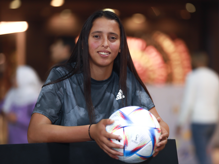 لاعبة المنتخب المغربي النسوي تدخل عالم الاعلانات