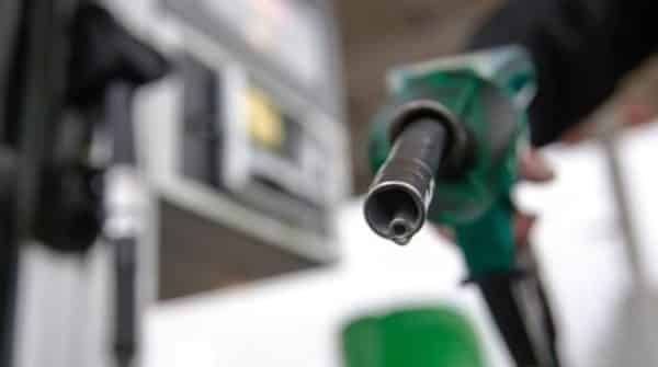 ارتفاع أسعار الوقود يحاصر بلدان العالم والإتجاه نحو خفض الإستهلاك